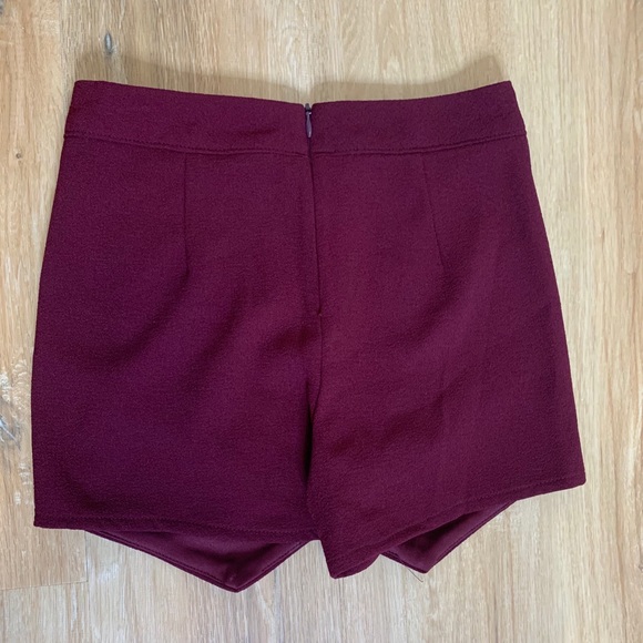 Charlotte Russe skort - Picture 2 of 2